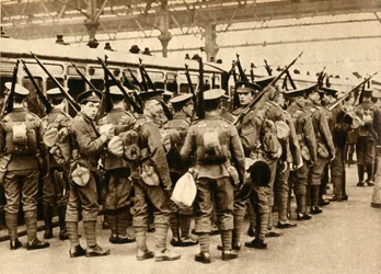 Territorials fra sommerlejren - Terriere, der medriver i Waterloo, 1914-1918, 1933.