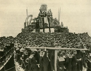 Ærkebiskoppen af York besøger britiske sømænd fra Royal Navy, Første Verdenskrig, 1914, c1920.