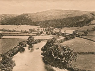 Dee Valley, fra Glendowers Mound, 1902