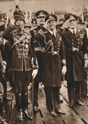 Hertugen af York og prins Henry byder prinsen af Wales velkommen i Portsmouth, 1925