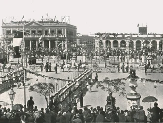 Den store plads på en festdag, Montevideo, Uruguay, 1895.