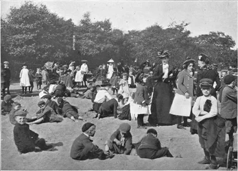 Sandkassen, Victoria Park, London, c1900 1901