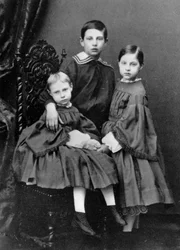 De tre ældste børn af storhertug Konstantin Nikolayevich af Rusland, c1860-c1861