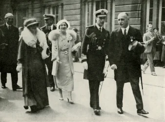 Deres Majestæter i Edinburgh under jubilæumsfejringerne af kong George V 1935, 1937.