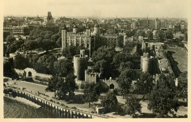 Tower of London. Almindelig udsigt fra syd, c1920.