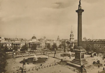 Trafalgar Square. Hvor Kings Falcons engang blev holdt sammen med de kongelige heste, c1935.