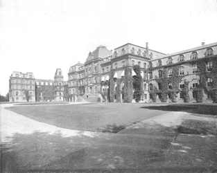 Vassar College, Poughkeepsie, New York State, USA, c1900.