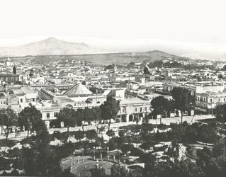 Udsigt fra katedralen, Puebla, Mexico, 1895.