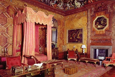 Chatsworth House, State bedroom 1687-1707, Derbyshire, UK