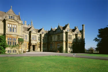 Udvendig udsigt over den centrale del af huset, Corsham Court, Wiltshire