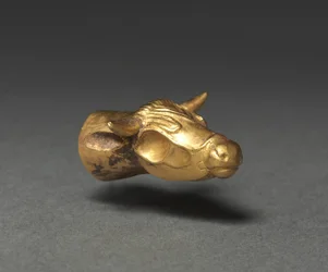 Bovine Finial, 400-300 f.Kr