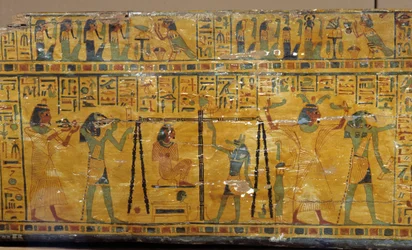 Egypten: detalje af sarkofagen fra Khonsoure, der repræsenterer gudinden Nut og vægten af den afdødes sjæl. Middelhavets arkæologiske museum, Marseille