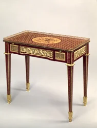 Louis XVI intarsia-skrivebord af Jean Henri Rieser