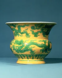 Ming grøn og gul leys krukke Chand Te periode (1506-21)
