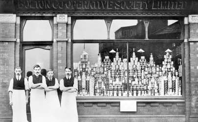 Storbritannien: The Bolton Co-operative Society Shop