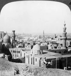 Kairo, ser mod sydvest, tværs over byen til pyramiderne, Egypten, 1905.