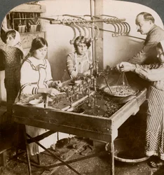 Fremstilling af silke, Syrien, 1900-tallet.