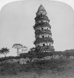 Tiger Hill Pagoda, det skæve tårn, i Soo-Chow Suzhou, Kina, 1900