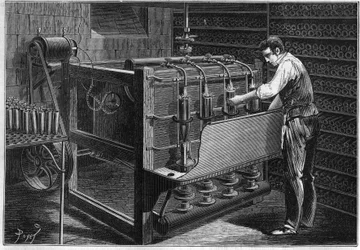Den mekaniske installation af M. Marguery, restauratør, i Paris: automatisk flaskevaskemaskine, repræsenteret som betjent af en lille dynamoelektrisk maskine fra Gram (Zenobe Theophile Gram 1826-1901). Indgravering i "La Nature: revue des sciences et de le