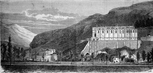 Udsigt over kirken under opførelse nær den mirakuløse grotte Lourdes i de høje Pyrenæer, hvor Jomfruen til Bernadette Soubirous (1844-1879) dukkede op i 1858, det nuværende pilgrimssted. Indgravering af det 19. århundrede