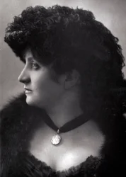 Portræt af Pauline Patry (Jeanne Cecile Pesty) (1856-?) Fransk skuespillerinde fra slutningen af det 19. århundrede