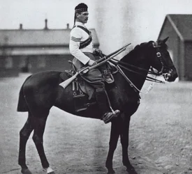 Sergent for 92. Gordon Highlanders, udstyret som en bereden infanterist