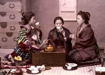 Tea at home, Japan, slutningen af det 19. århundrede - Foreign Missions Archive