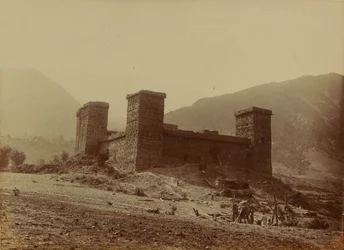 View of Chitral Fort, 1895dani