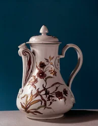 Porcelænspotte fra 1700-tallets venetianske skole, Paris, Dekorativ kunst