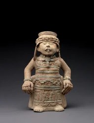 Stående kvindelig billedfigur, 600-900 (terracotta med pigment)
