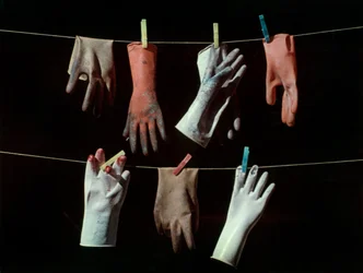 "Handsker."
