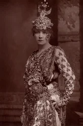""Henriette Rosine Bernard dite Sarah Bernhardt (1844-1923) (woodburytype)