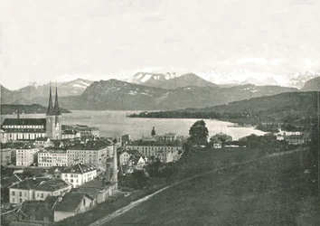 Udsigt over Luzern og dets bjerge, Schweiz, 1895.