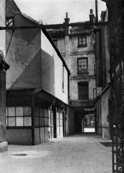 Calverts bygninger med en gårdhave, der er typisk for den gamle Borough High Street, London, 1926-1927.