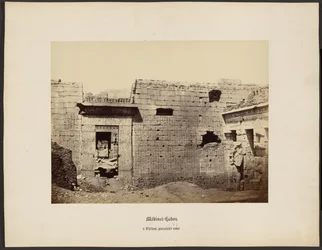 Medinet-Habou, a Theben, premiere cour