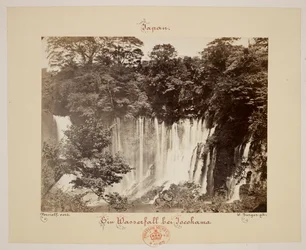 Vandfald i Yokohama.
