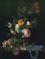 Blomsterstilleben med et ur
