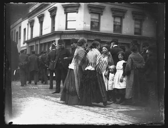 Hjørne af Custom House Street og Bute Street, Cardiff, 1892.
