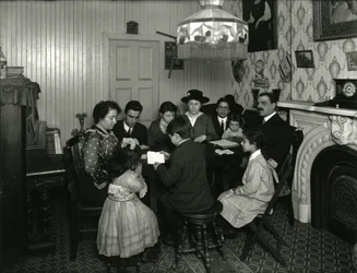 Evangelistkomité, bibelstudie i fru Vitellos hjem, 359 E. 49th Street, undervist af Miss Jones. 30. marts 1916