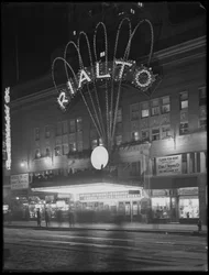 Oplyst telt til Rialto Theatre, New York City, 6. januar 1917