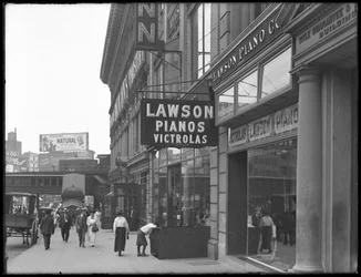 Skilt til Lawson Pianos, 372 E. 149th Street, New York City, 2. august 1916