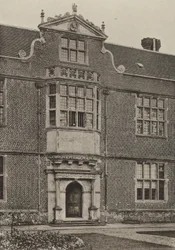 Døråbning, Entrance Bay, South Wing, Cobham Hall (s/h foto)