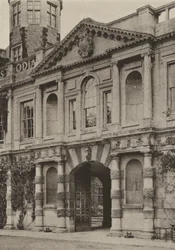 Doorway, The Gateway, Castle Ashby, Northants (s/h-billede)
