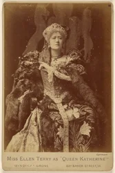 Miss Ellen Terry som "Dronning Katherine"