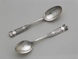 Par teskeer, ca. 1860-1871 (sølv)