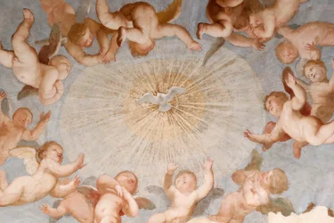 Duen af helligånden. Fresko. Basilica della Santissima Annunziata del Vastato. Genova. Italien.