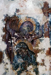 Hellige, beskadiget freskomaleri i den byzantinske kirke Agios Konstantinos og Agia Eleni, Voukolies, Kreta, Grækenland (foto)